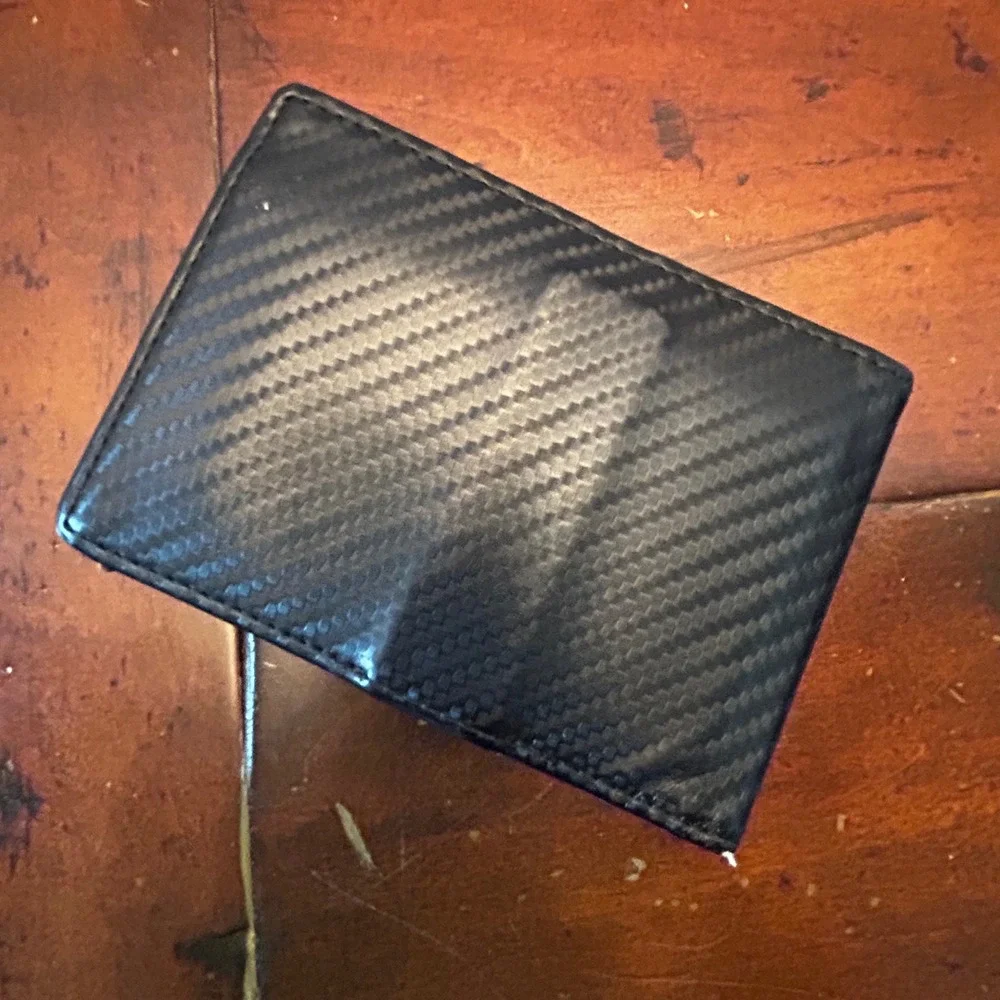 Travando Bifold Wallet Mens  Black Carbon Fiber Money Clip 4.75 in x 3.25 in